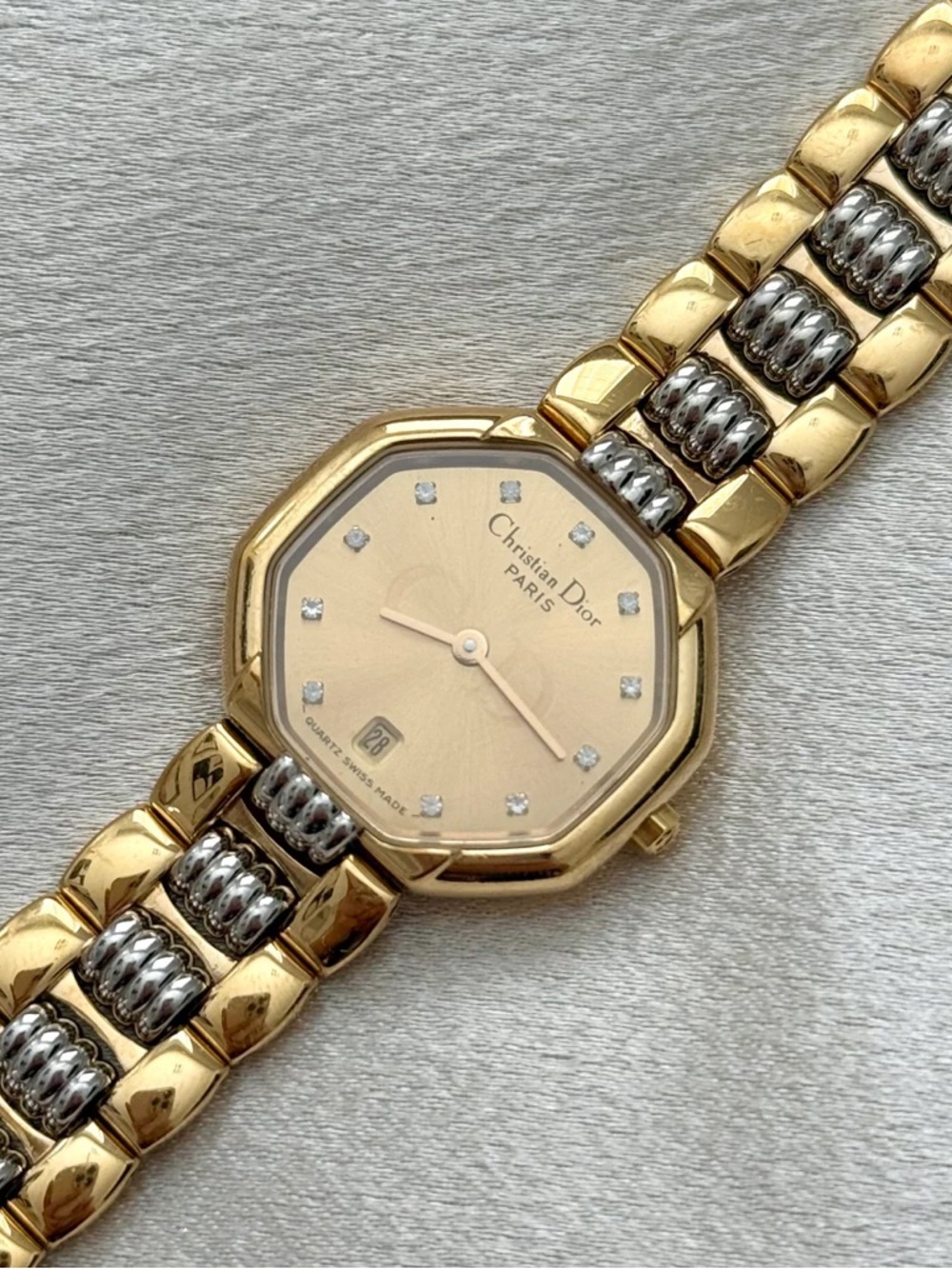 AUTHENTIC VINTAGE DIOR TWO-TONED WATCH - DIAMOND HOUR MARKERS - Picture 5 of 7